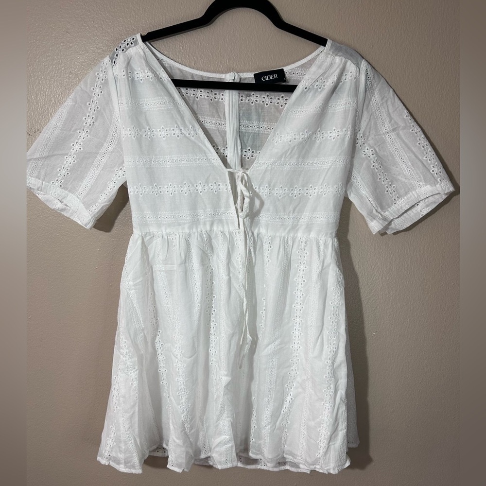 Cider‎ Chic White Lace Dress